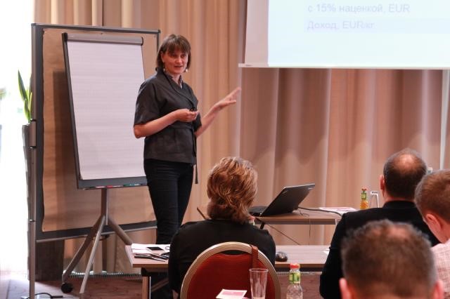 Anna Murašina esineb ettekandega